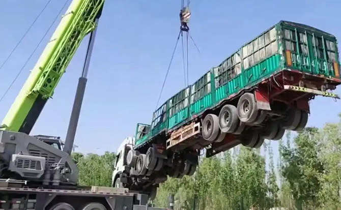 康定道路脱困救援案例